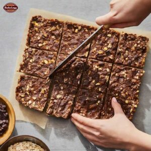 No-Bake Chocolate Oat Bars